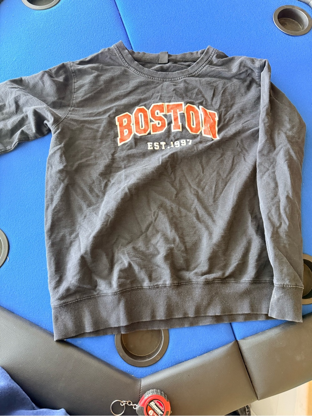 ROMWE Black Pullover Sweatshirt with White Label Print